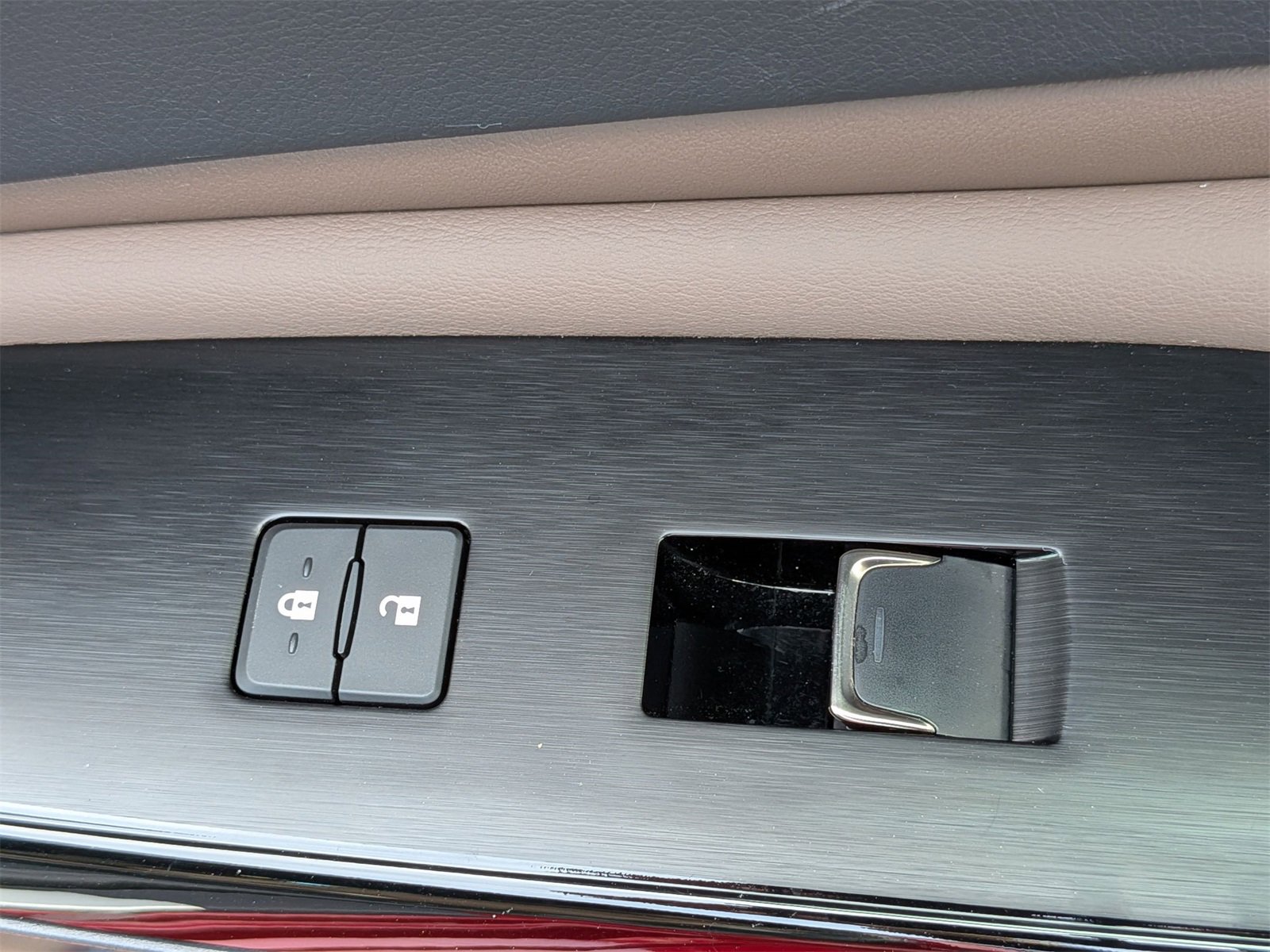 Used 2024 Lexus ES 350 w/ Premium Package image 37