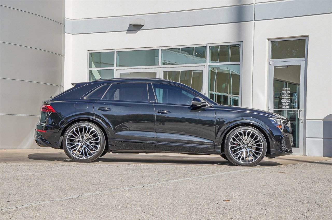 Used 2024 Audi SQ8 Prestige image 8
