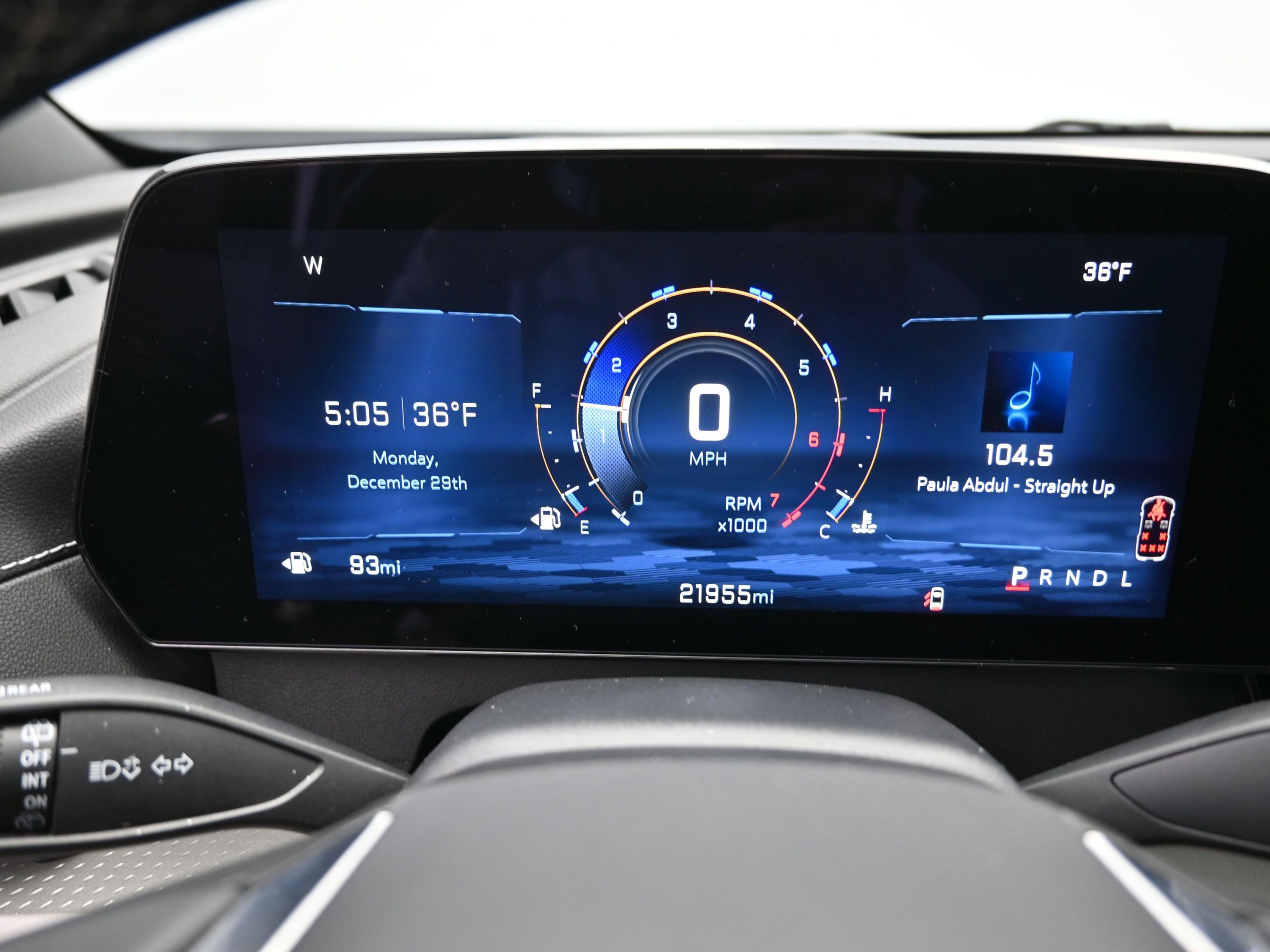 Used 2025 Chevrolet Traverse LT image 15