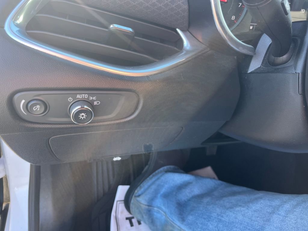 Used 2020 Chevrolet Malibu LT image 13