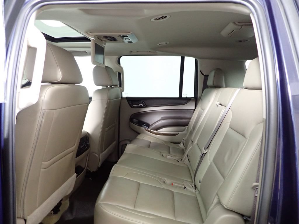 Used 2018 Chevrolet Suburban LT w/ LT Signature Package AWD/4WD image 35