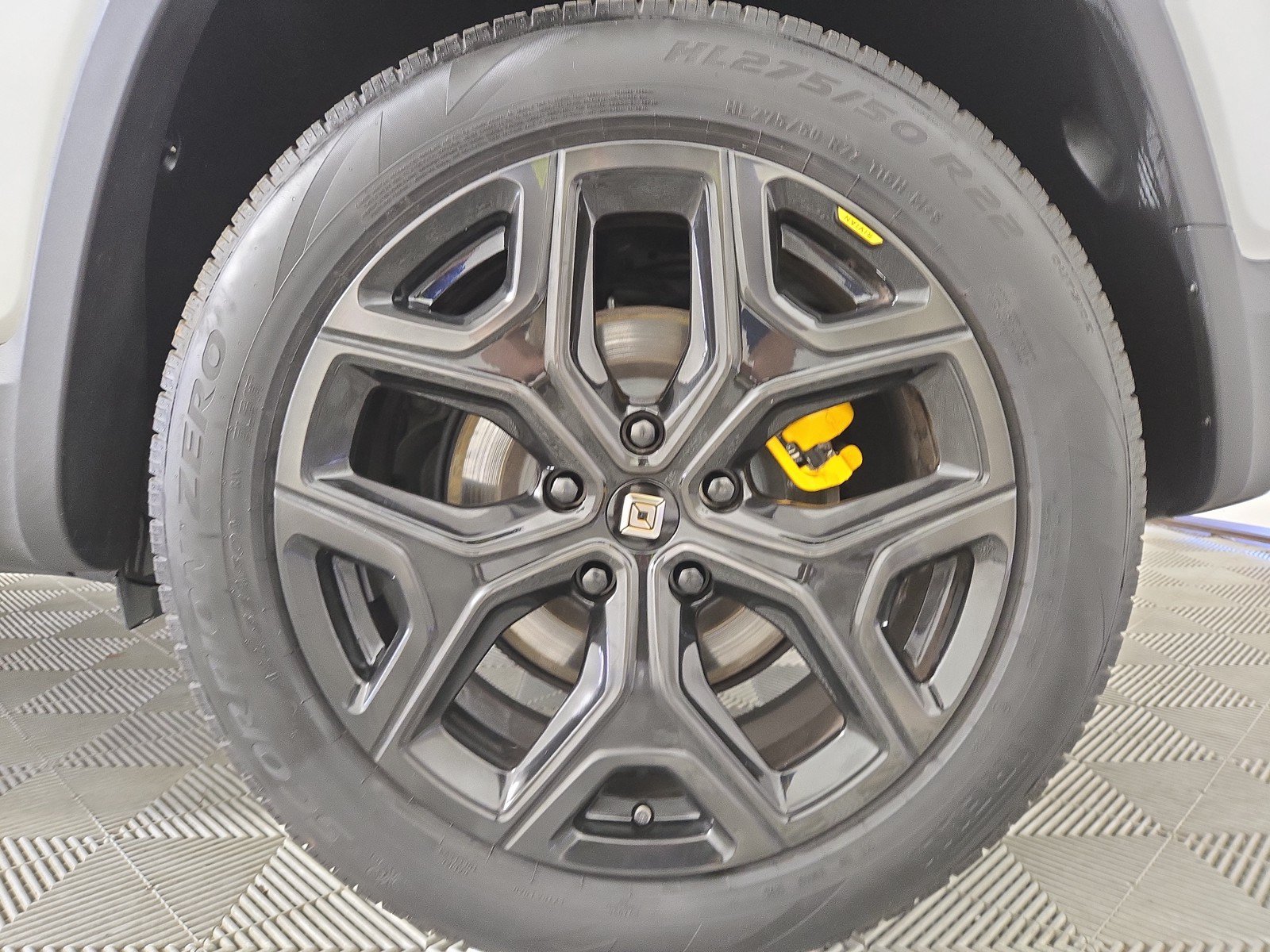 Used 2023 Rivian R1S Launch Edition AWD/4WD image 10