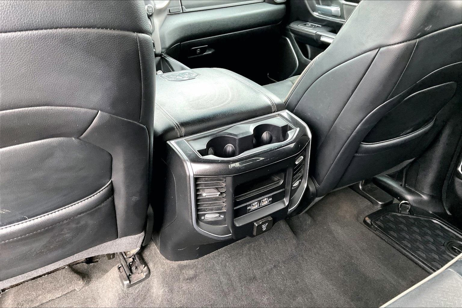 Used 2021 RAM 1500 Laramie w/ Sport Appearance Package image 11