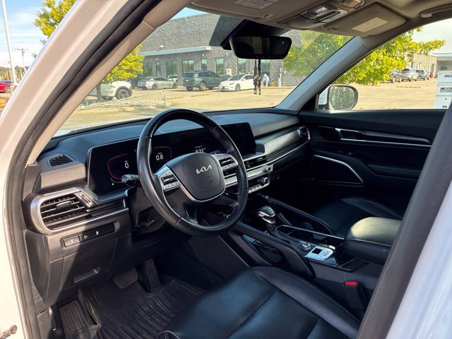 Used 2024 Kia Telluride S w/ S Sunroof Package FWD image 8
