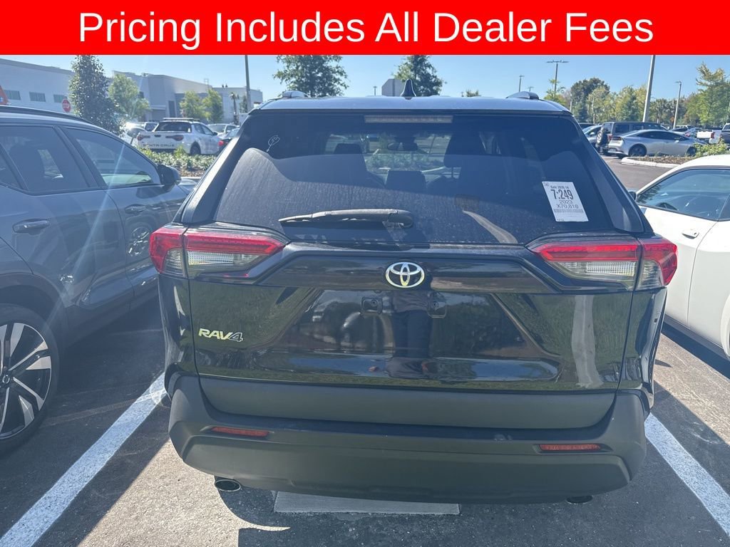 Used 2023 Toyota RAV4 XLE Premium FWD image 5