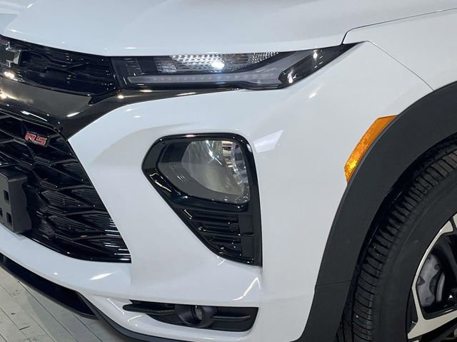 Used 2023 Chevrolet TrailBlazer RS w/ Sun and Liftgate Package AWD/4WD image 5