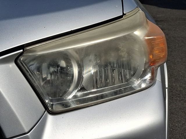 Used 2011 Toyota 4Runner SR5 AWD/4WD image 9