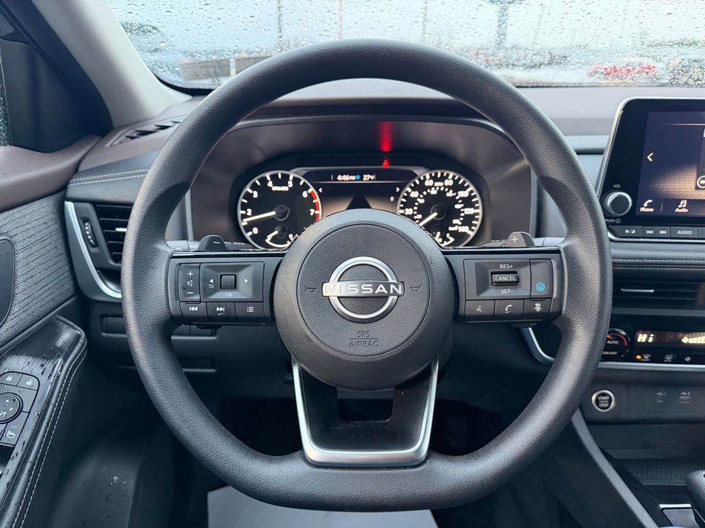 Used 2023 Nissan Rogue SV image 21