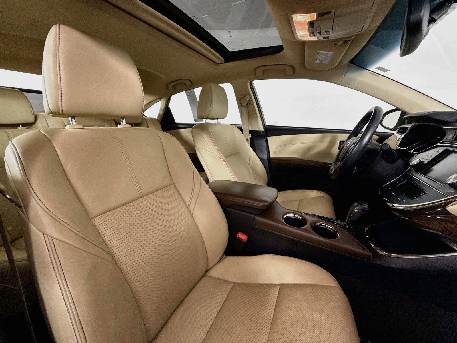 Used 2013 Toyota Avalon Limited FWD image 41