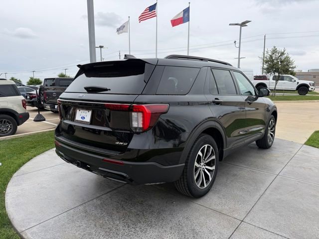 Certified 2025 Ford Explorer ST-Line AWD/4WD image 6