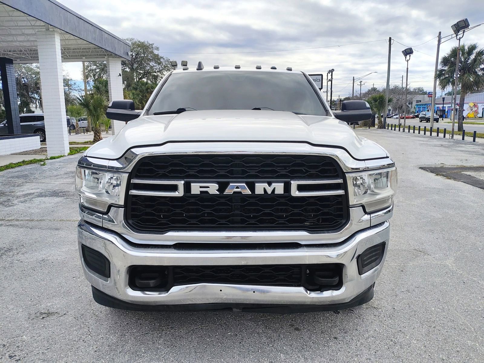 Used 2021 RAM 3500 Tradesman AWD/4WD image 3