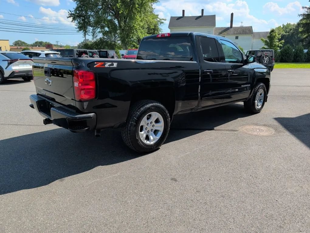Used 2018 Chevrolet Silverado 1500 LT w/ All Star Edition AWD/4WD image 12