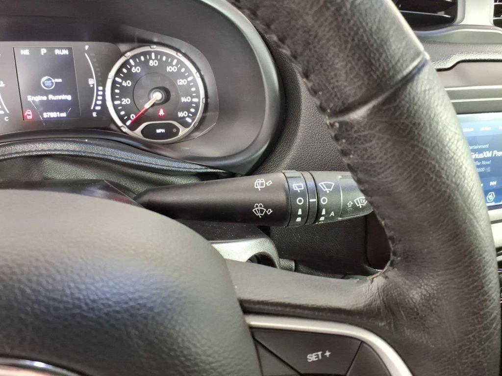 Used 2020 Jeep Renegade Latitude w/ Cold Weather Group AWD/4WD image 18