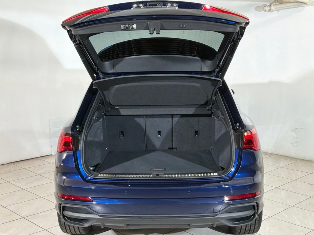 Certified 2025 Audi Q3 2.0T Premium w/ Convenience Package image 25