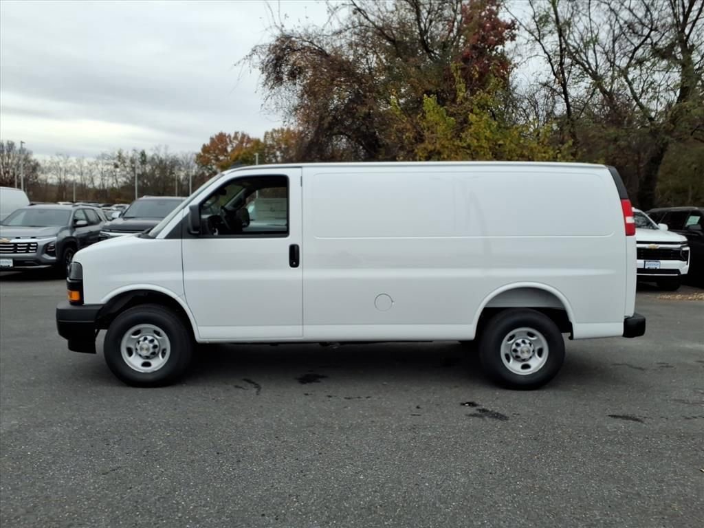 New 2025 Chevrolet Express 2500 w/ Driver Convenience Package image 6
