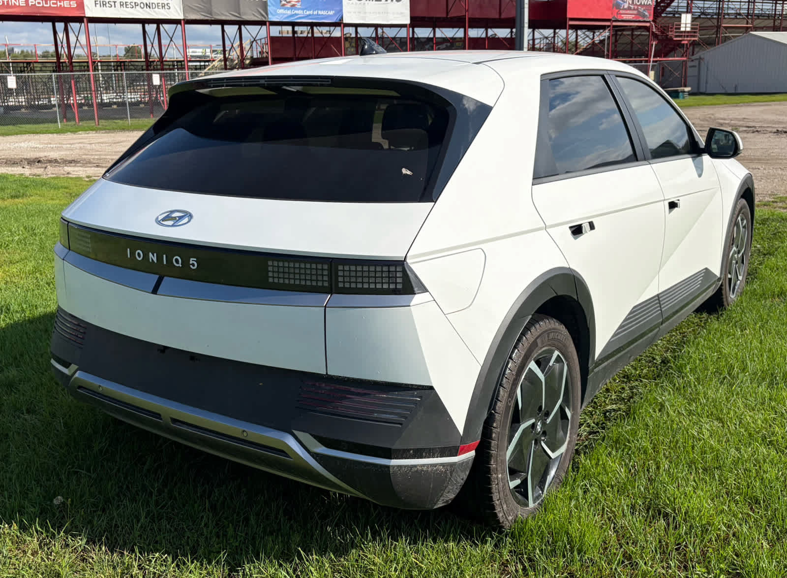 Used 2022 Hyundai Ioniq 5 SE RWD image 5