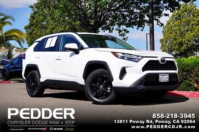 Used 2025 Toyota RAV4 XLE w/ Convenience Package FWD video 1