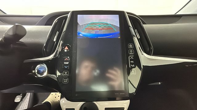 Used 2019 Toyota Prius Prime Premium FWD image 22