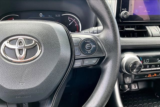 Used 2023 Toyota RAV4 XLE FWD image 12
