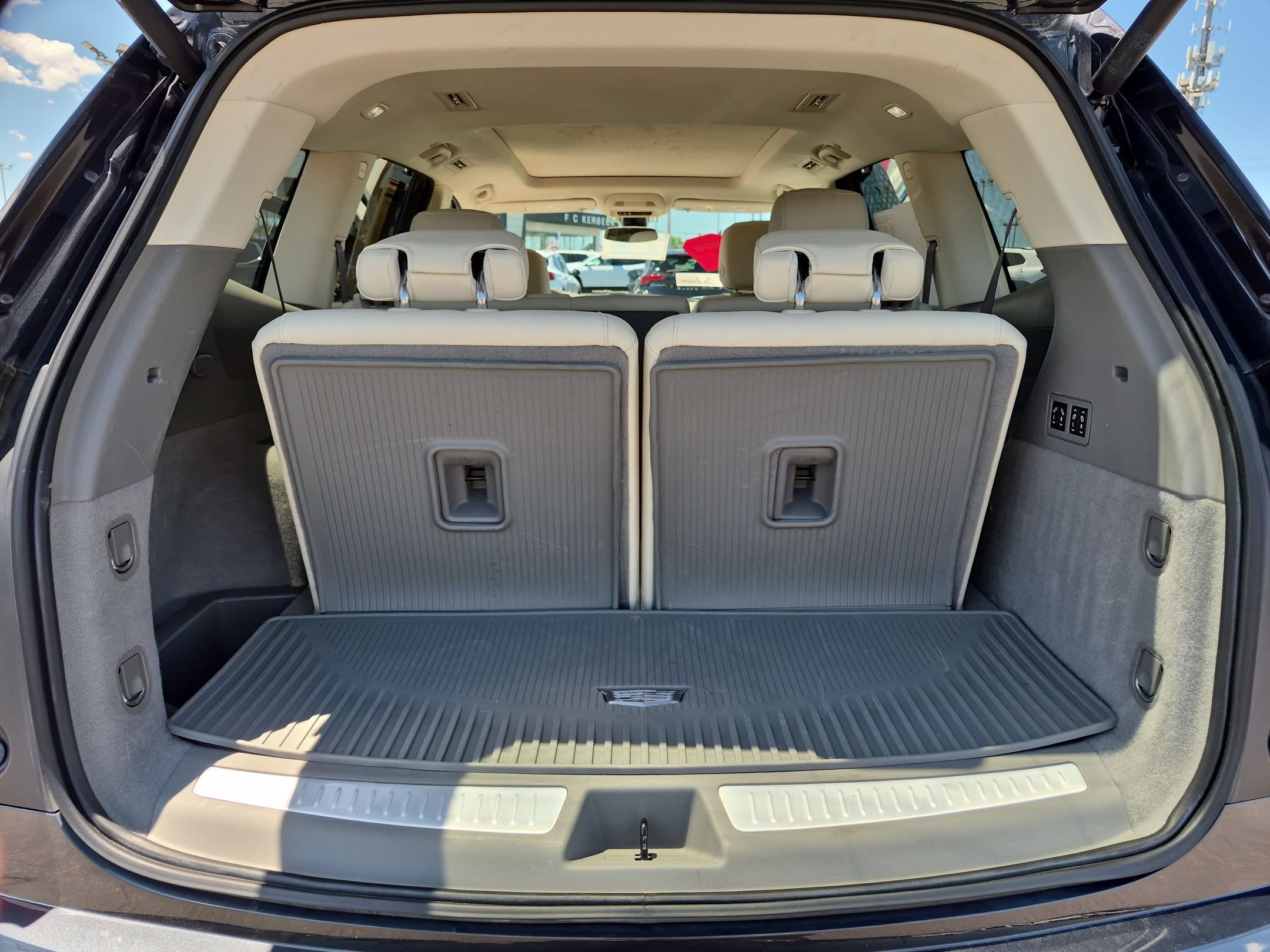 Certified 2021 Cadillac XT6 Premium Luxury w/ LPO, Floor Liner Package FWD image 23