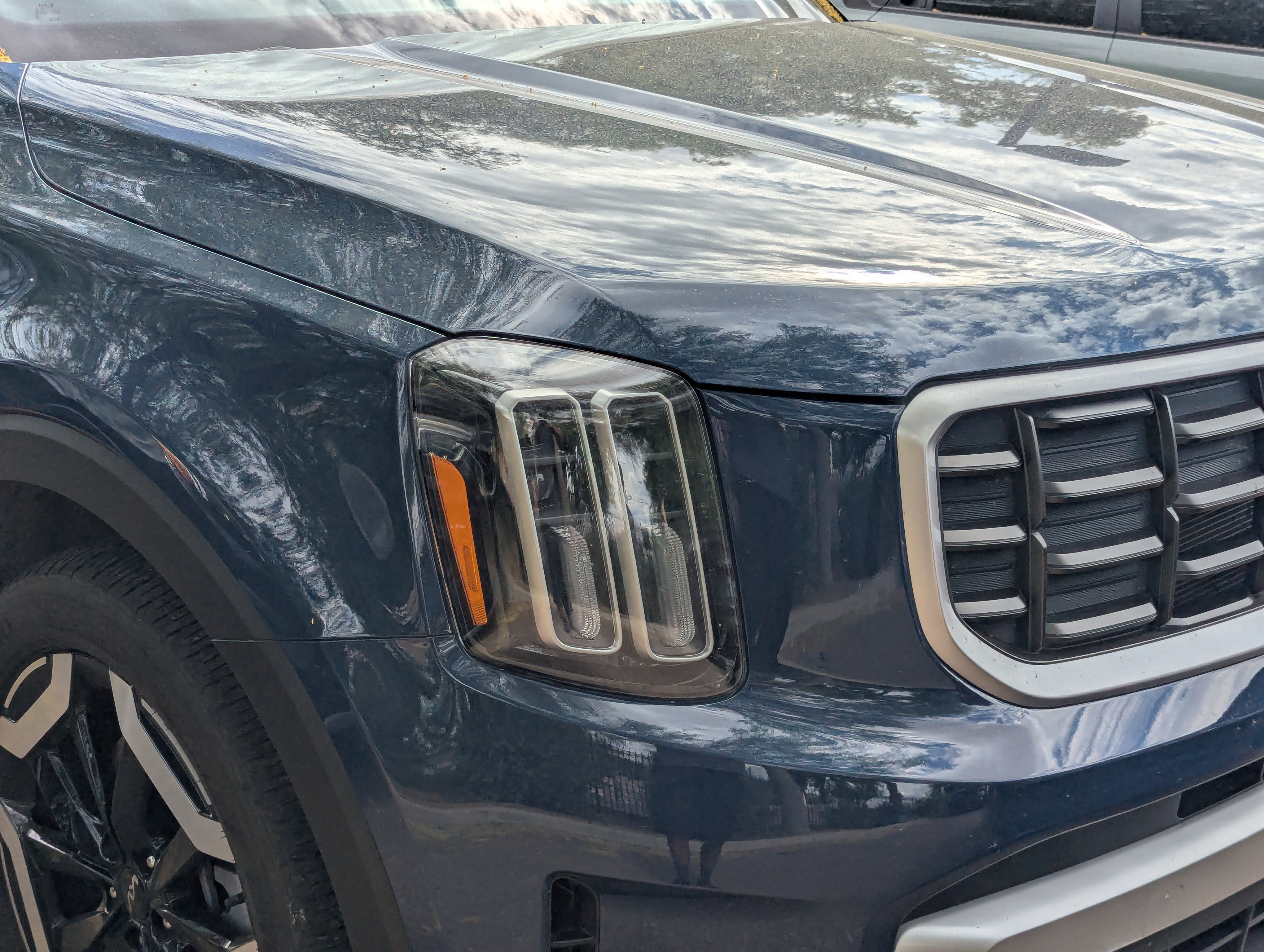 Used 2025 Kia Telluride S FWD image 5
