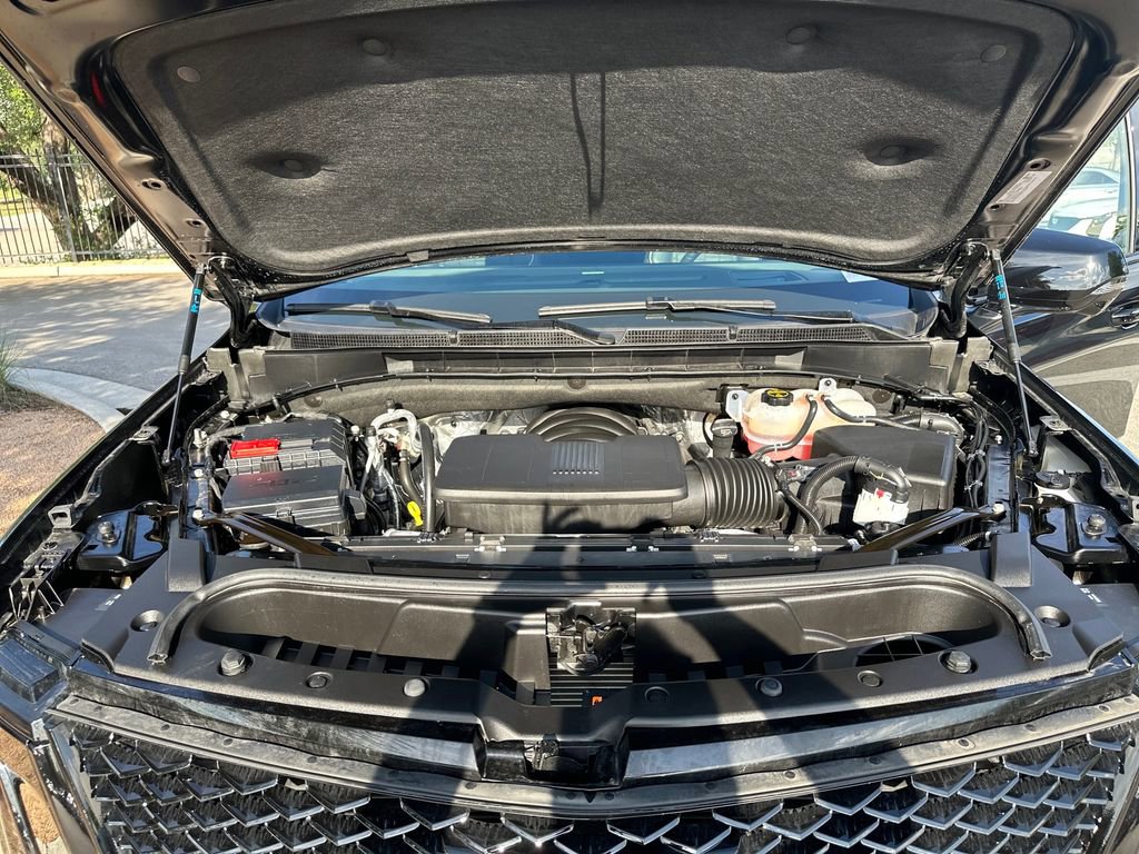 Used 2026 Cadillac Escalade Platinum Sport w/ LPO, Floor Liner Package image 17