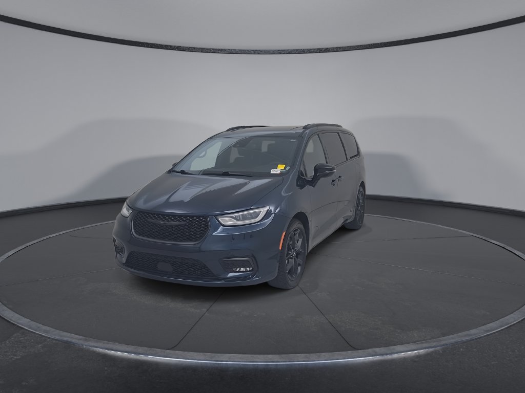 Certified 2025 Chrysler Pacifica Limited FWD image 7