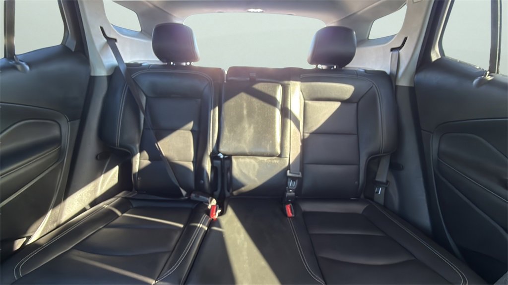 Used 2022 GMC Terrain SLT w/ LPO, Floor Liner Package image 12