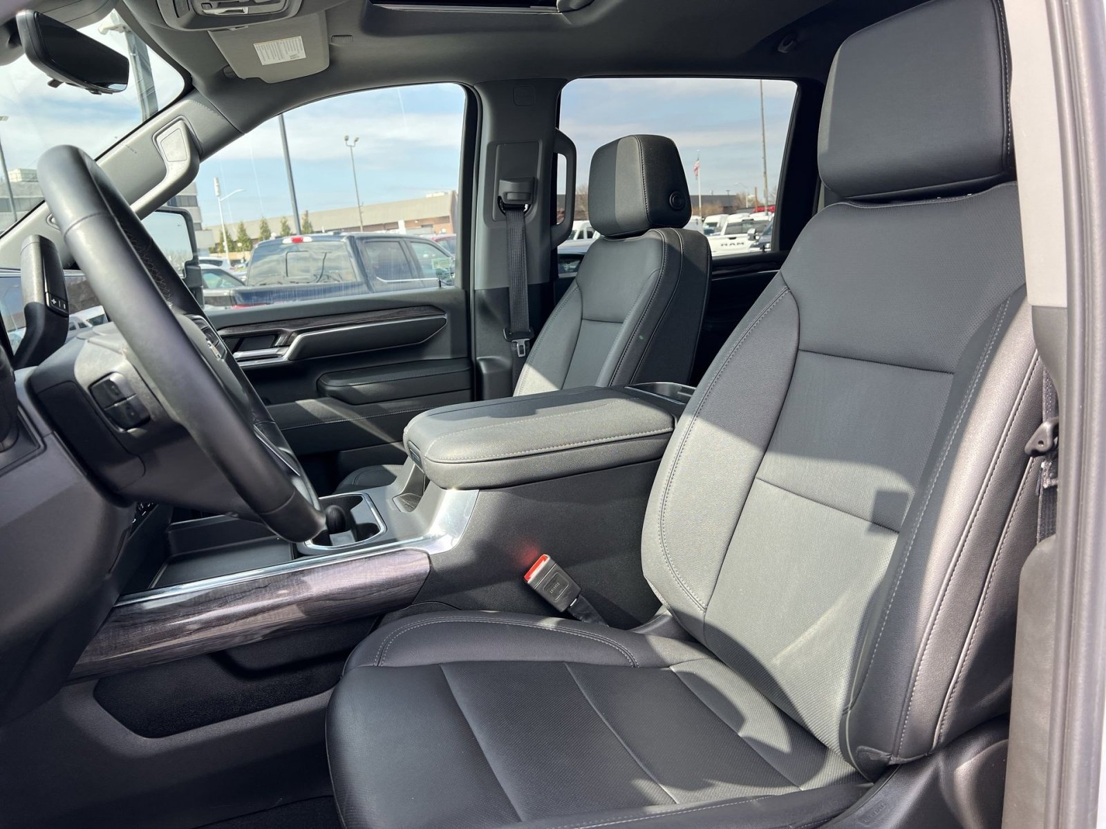 Used 2024 Chevrolet Silverado 2500 LTZ w/ LTZ Plus Package image 13