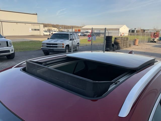 Used 2023 Buick Envision Avenir AWD/4WD image 12