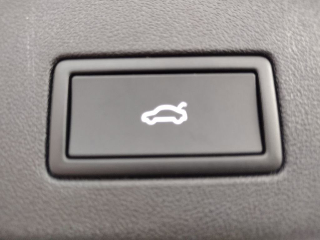 New 2026 Volkswagen ID.4 Pro S image 16