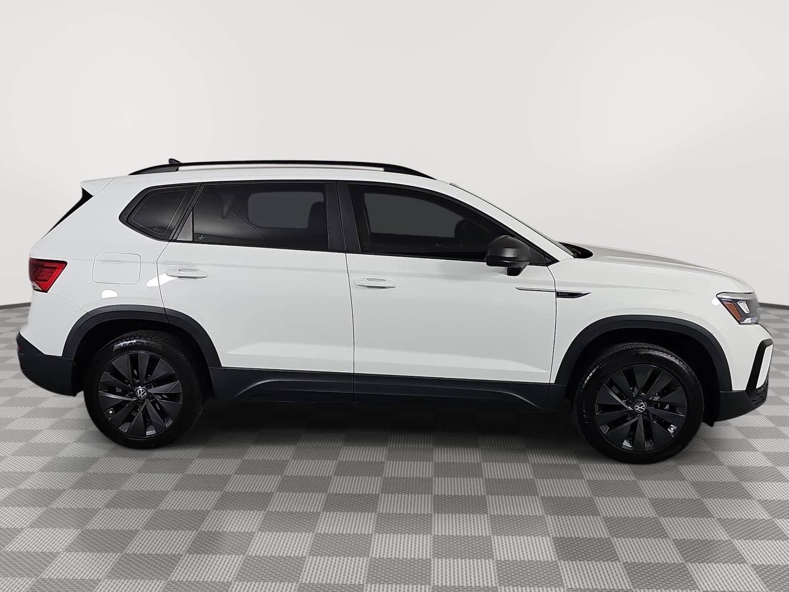 Used 2023 Volkswagen Taos S FWD image 9
