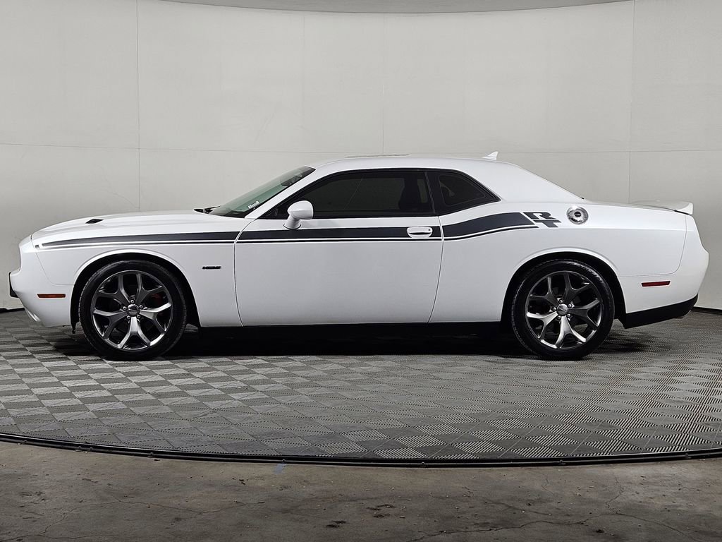 Used 2015 Dodge Challenger R/T w/ Quick Order Package 28B R/T RWD image 3