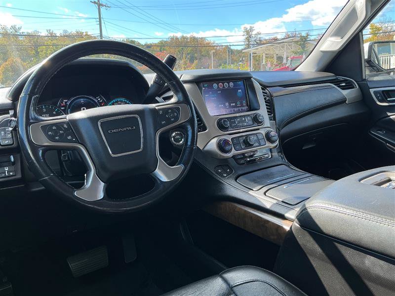 Used 2018 GMC Yukon Denali AWD/4WD image 26