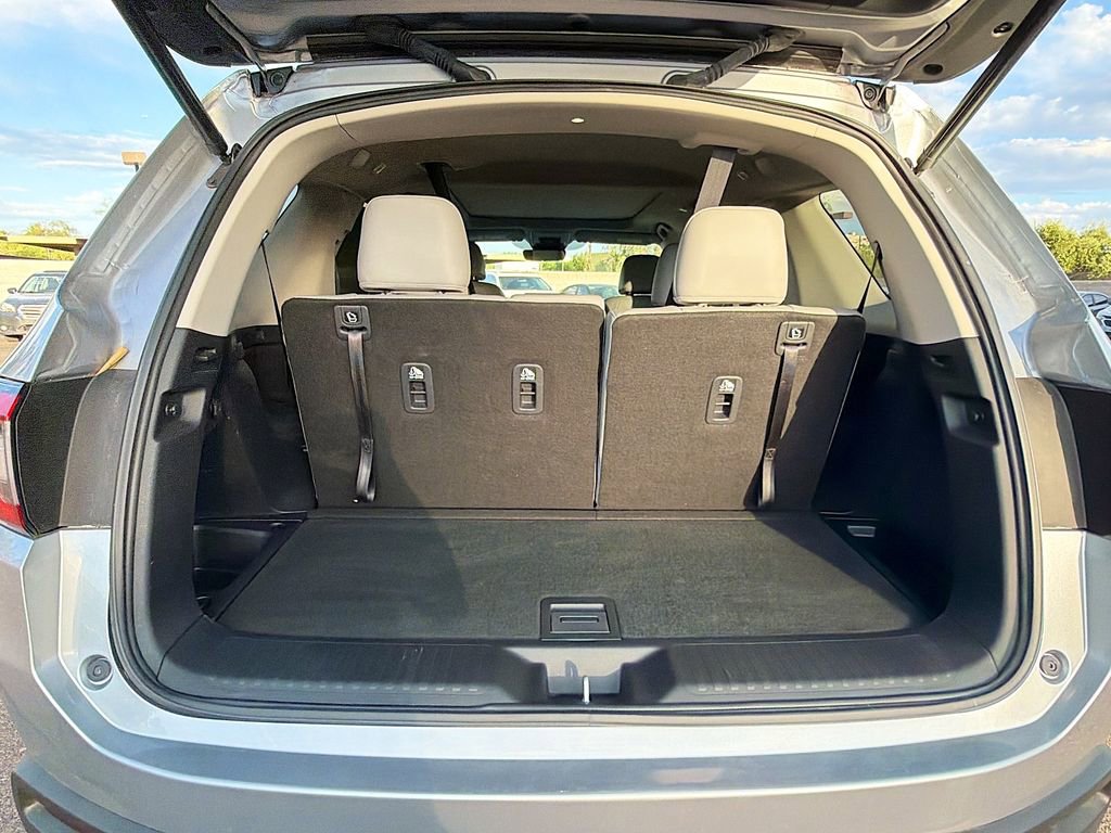 Used 2024 Honda Pilot Touring image 28