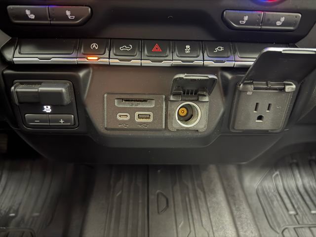Used 2020 GMC Sierra 1500 SLE w/ SLE Value Package image 19