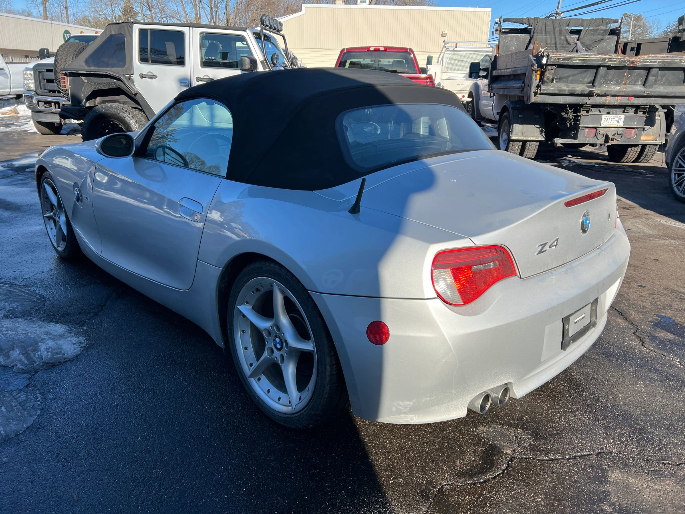 Used 2007 BMW Z4 3.0si RWD image 2