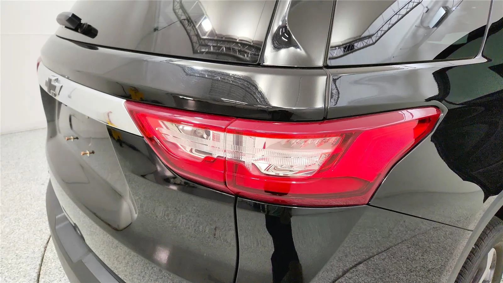 Used 2018 Chevrolet Traverse LT image 15