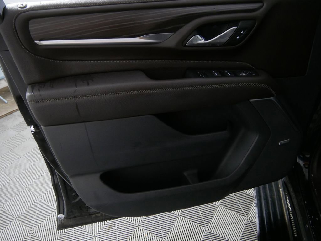 Used 2021 GMC Yukon Denali w/ Denali Ultimate Package image 14