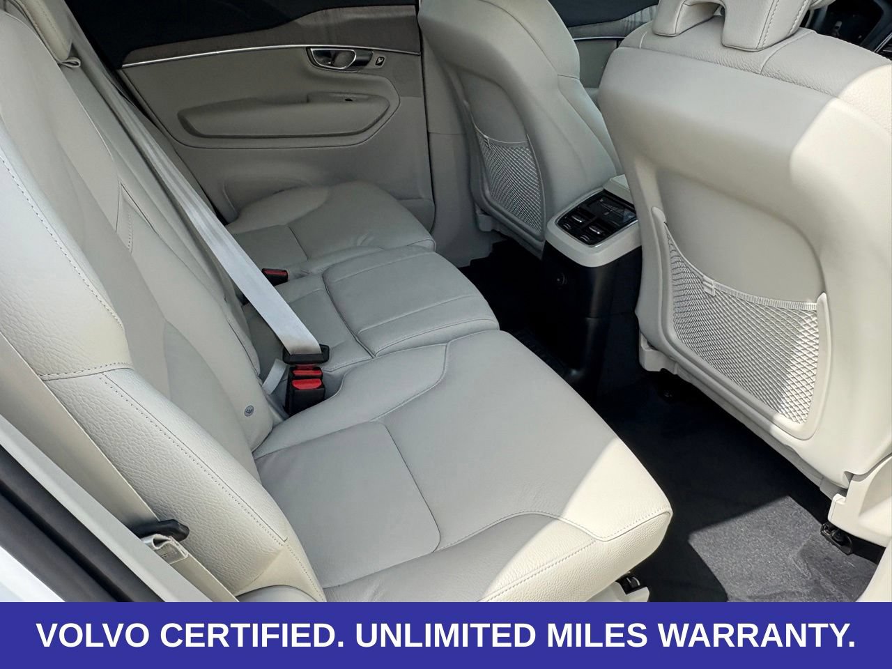 Certified 2024 Volvo XC90 T8 Plus w/ Protection Package AWD/4WD image 33