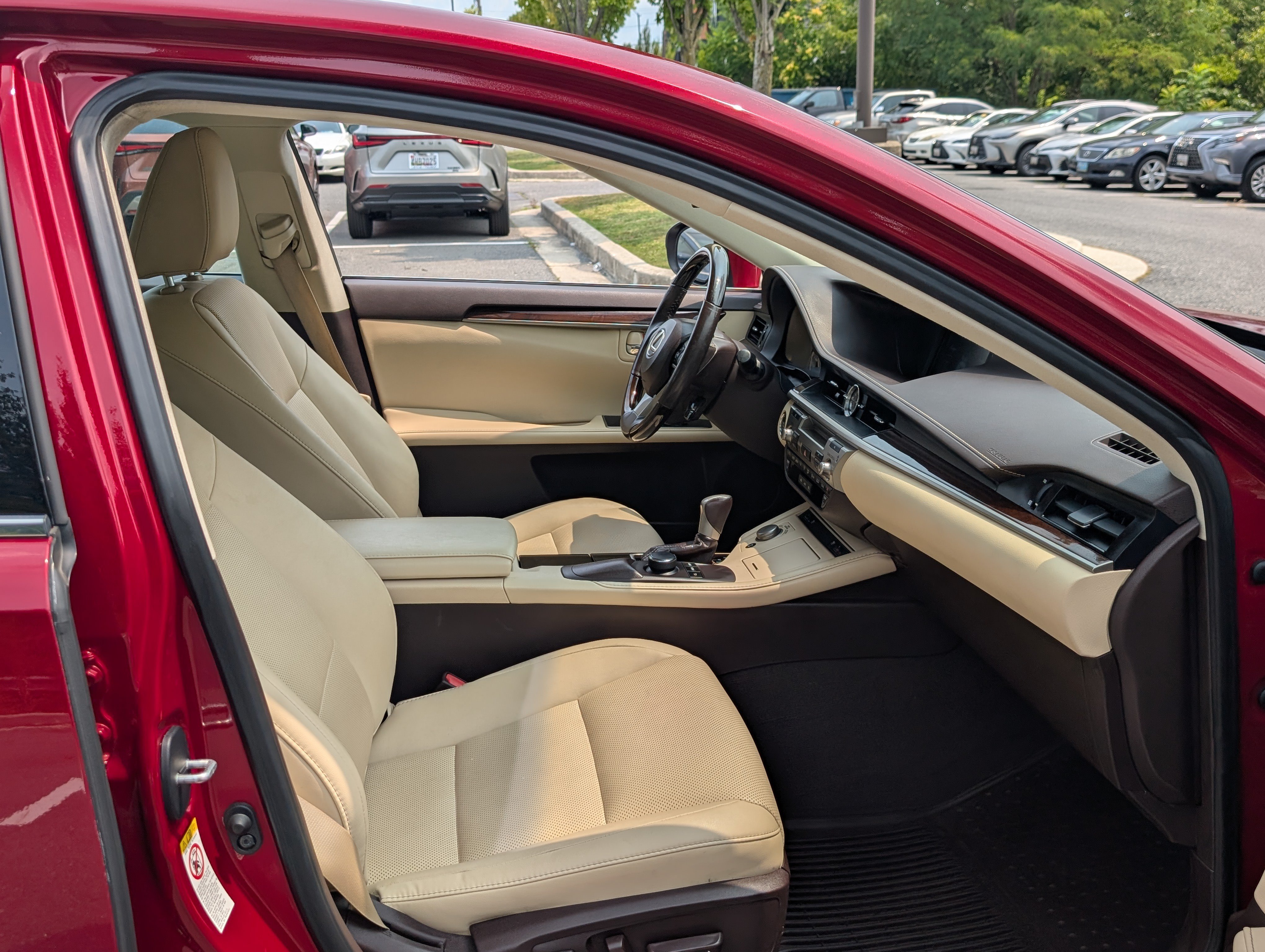 Used 2018 Lexus ES 350 w/ Premier Package FWD image 8