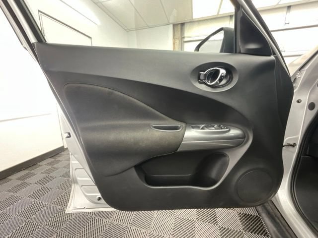 Used 2017 Nissan Juke SV FWD image 10