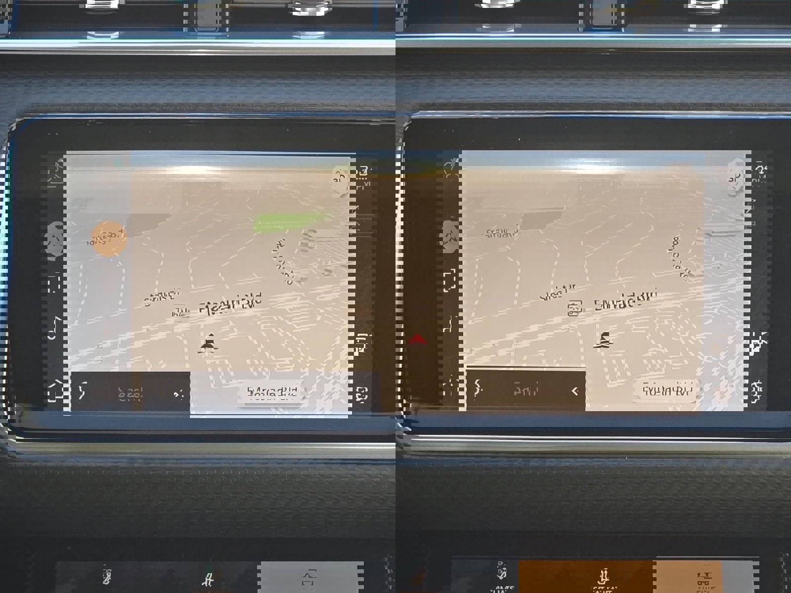 Used 2023 Land Rover Range Rover Velar R-Dynamic S image 16