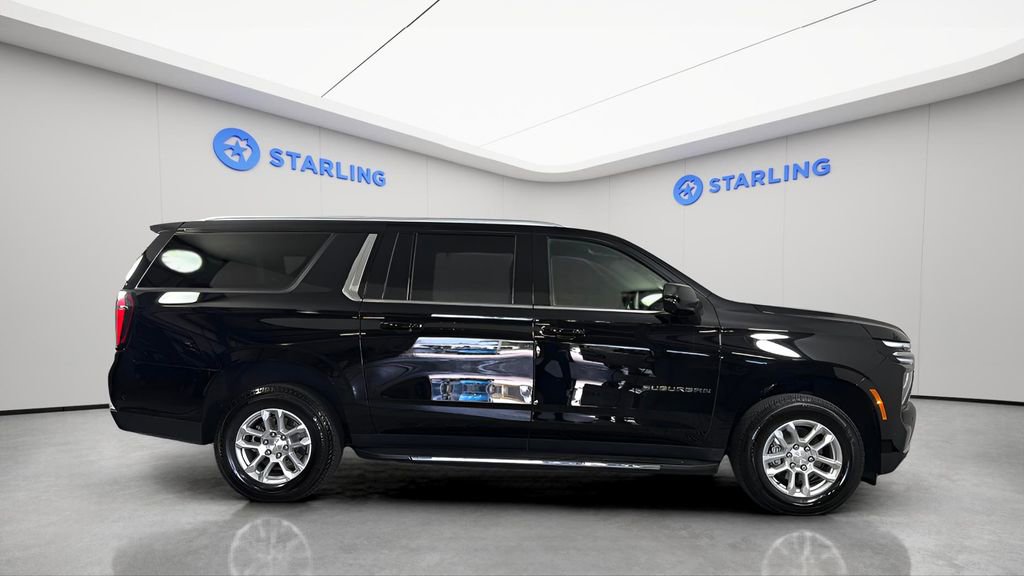 Certified 2025 Chevrolet Suburban LS image 11