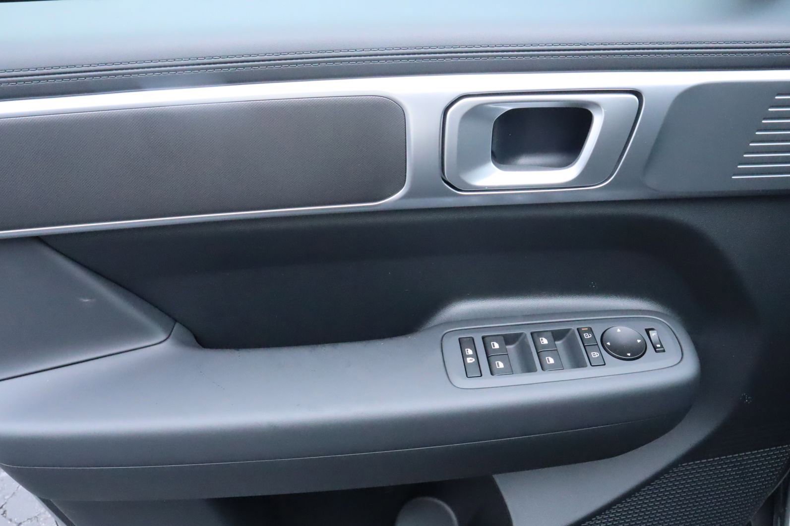 New 2026 Hyundai Santa Fe SE image 20