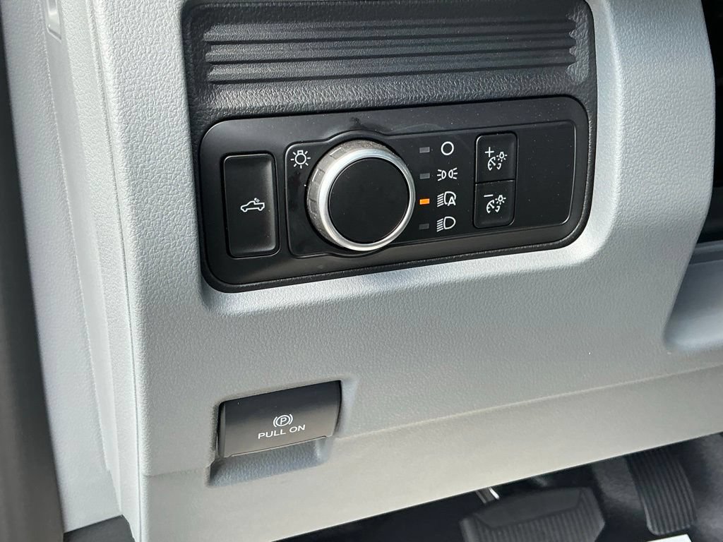 New 2026 Ford F250 XL RWD image 25