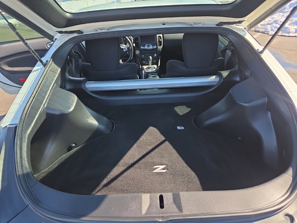 Used 2016 Nissan 370Z w/ Sport Package image 20