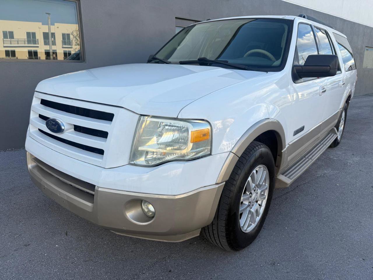 Used 2007 Ford Expedition EL Eddie Bauer RWD image 10