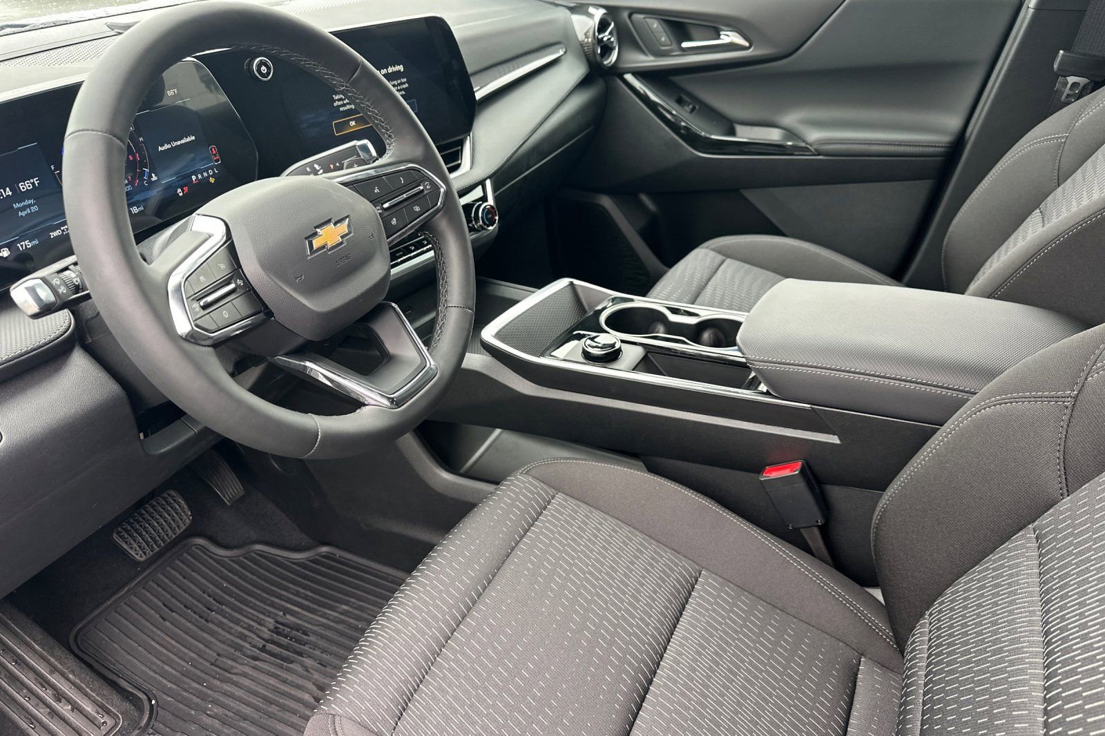 New 2026 Chevrolet Equinox LT w/ Safety and Technology Package image 10