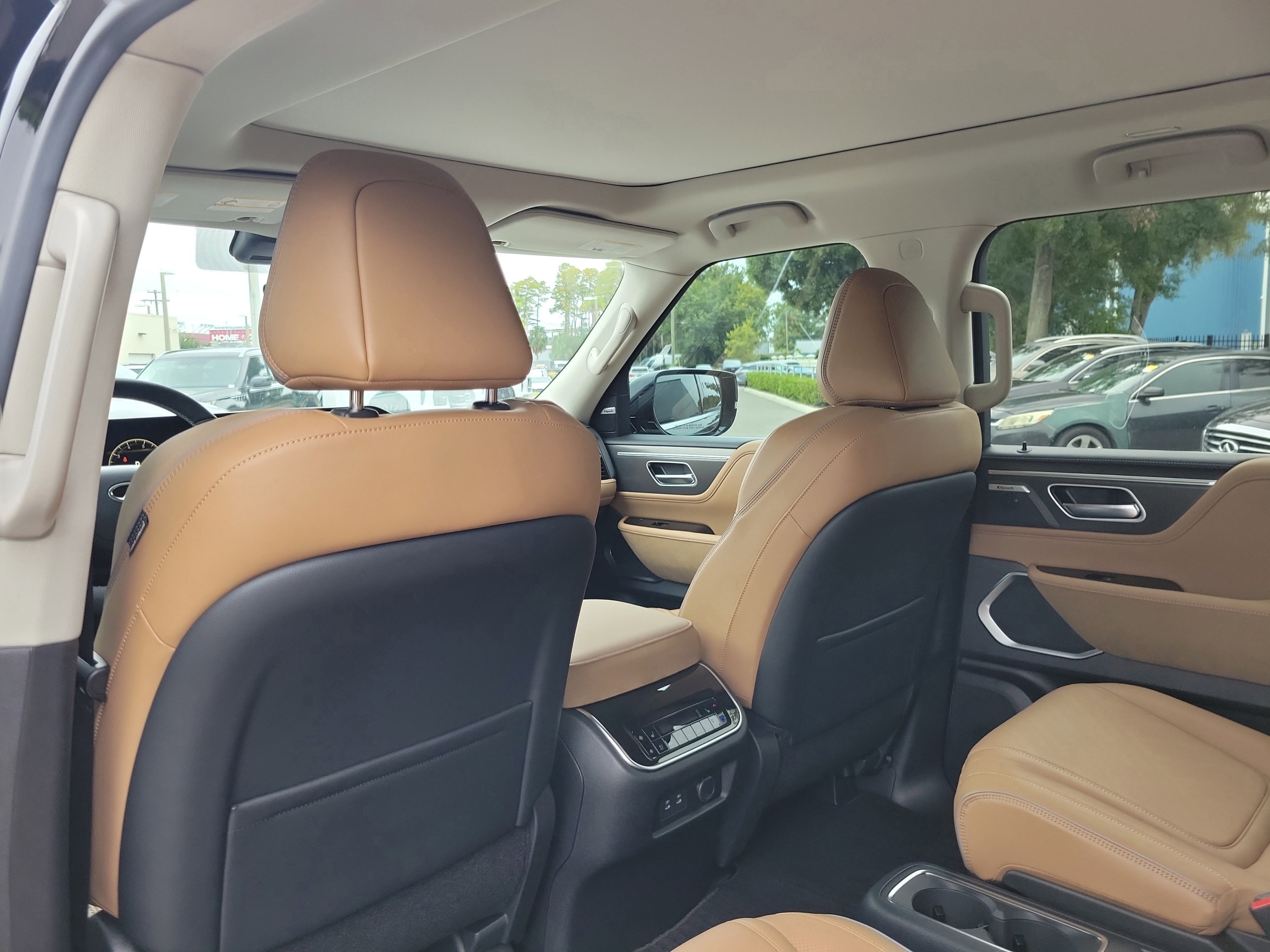 New 2026 INFINITI QX80 Luxe image 10